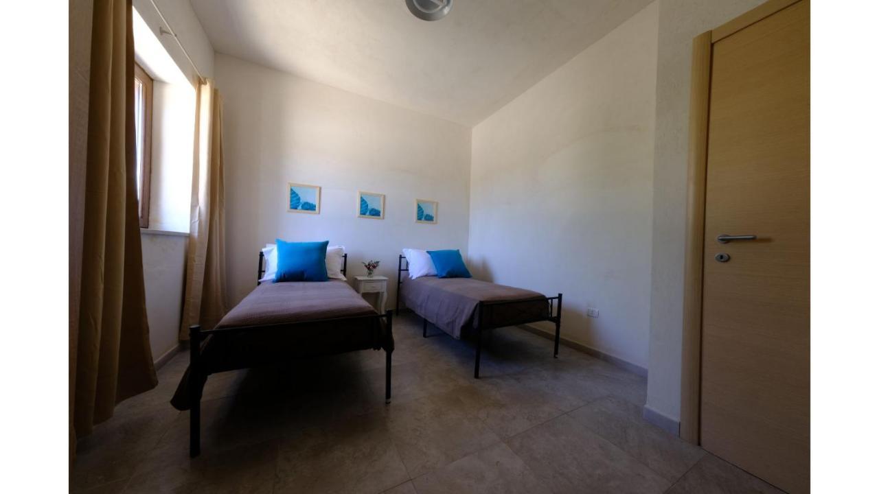 Tenuta Con Due Abitazioni Indipendenti Мартина-Франка Экстерьер фото